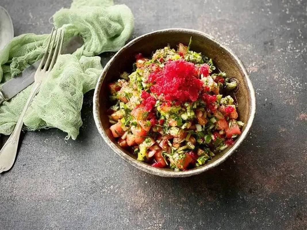 Yaz ayında tüketilecek en lezzetli salatalar! Hepsi kesenize uygun 4